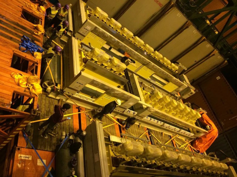 大型設(shè)備操作，BBK分體作業(yè)